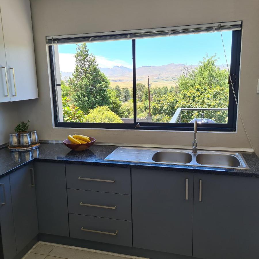 Clarens Escape Apartment Exterior foto